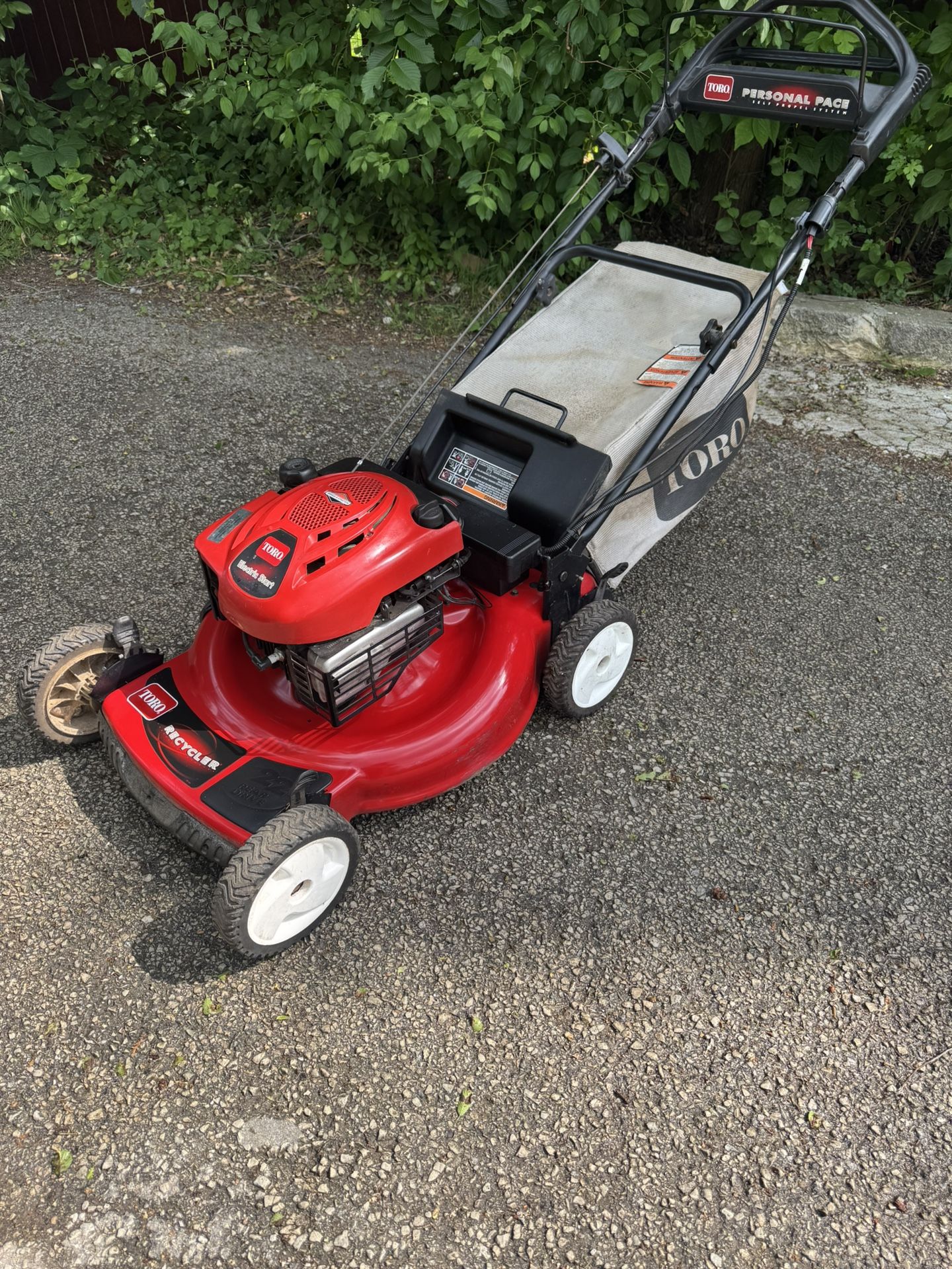 Toro Lawnmower 22” Self Propelled FWD