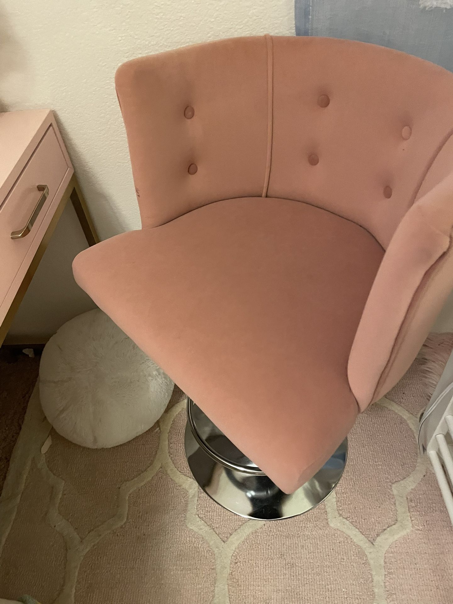 Velvet Fabric Chair With Metal Base