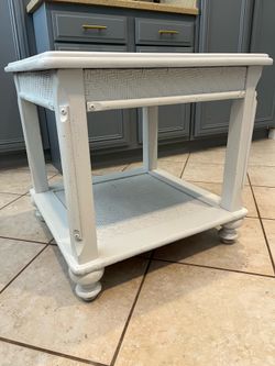 2 Nightstands Side Tables