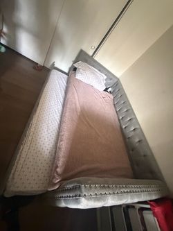 Twin days beds