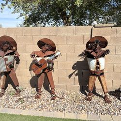 Large Metal Mariachi Band Yard Art Set (3) – Outdoor Decor