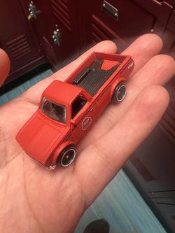 Jdm Datsun truck hot wheels
