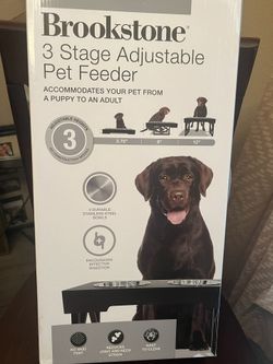 Brookstone Dog Feeder/Bowl