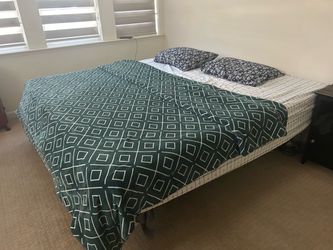 Ashley Sleep Head Up Only Adjustable king Base with memory foam mattress