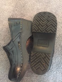 Girls dansko girls size 1and 2