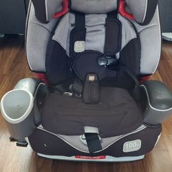 Graco Nautilus 3-in-1 Carseat / Booster Seat