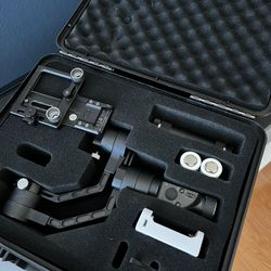 ZHIYUN CRANE V2