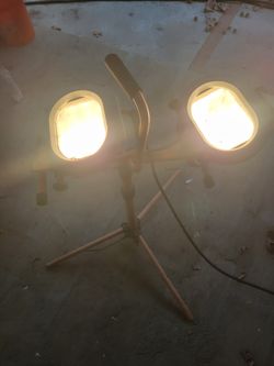 Tripod Construction Light