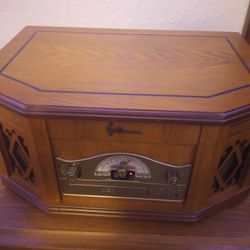 Emerson Record Player, CD Player & Cassette Player 