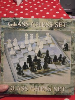 Frosted Glass Chess Set