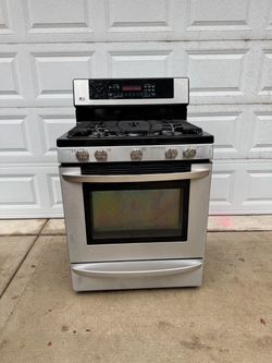 $550 LG Gas Stove & Range Hood