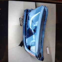 2019 Honda CRV Driver Headlight Excellent Condition