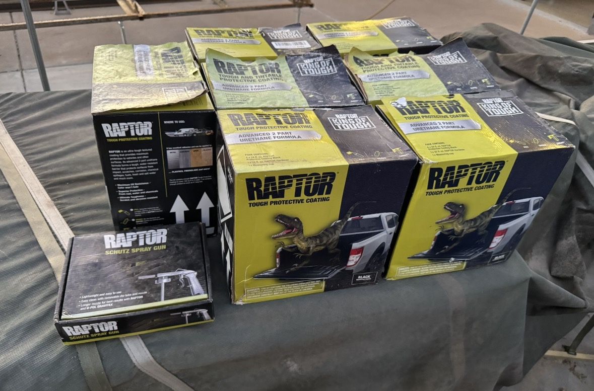 Raptor Liner 1 Gallon Kit With Nozzle