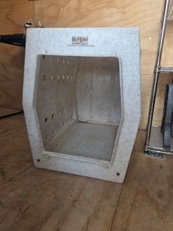 Large ruffland crate