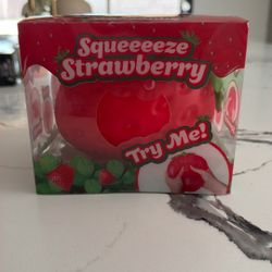 Squeeeeezr Strawberry 