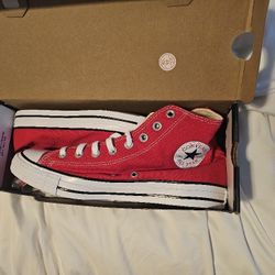 Red Converse 