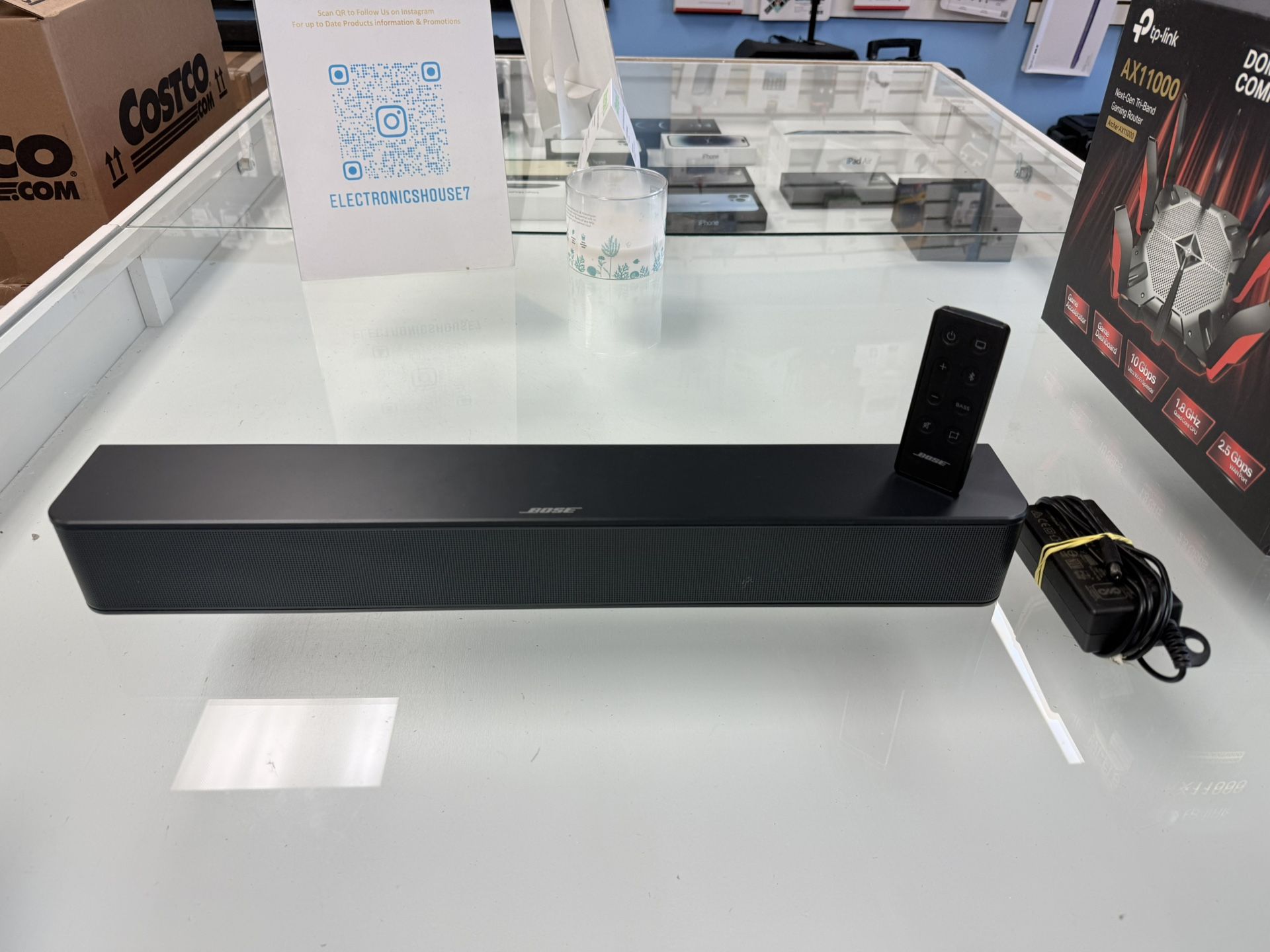 Bose Solo Soundbar 2 Home Theater, Excellent Condition Power supply