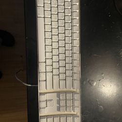 Apple Keyboard Board (works)