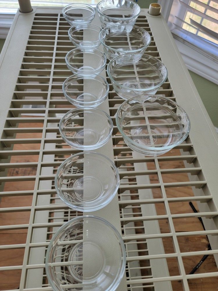 Set of 11 American Made Bowls - Orchards/Vancouver WA - 