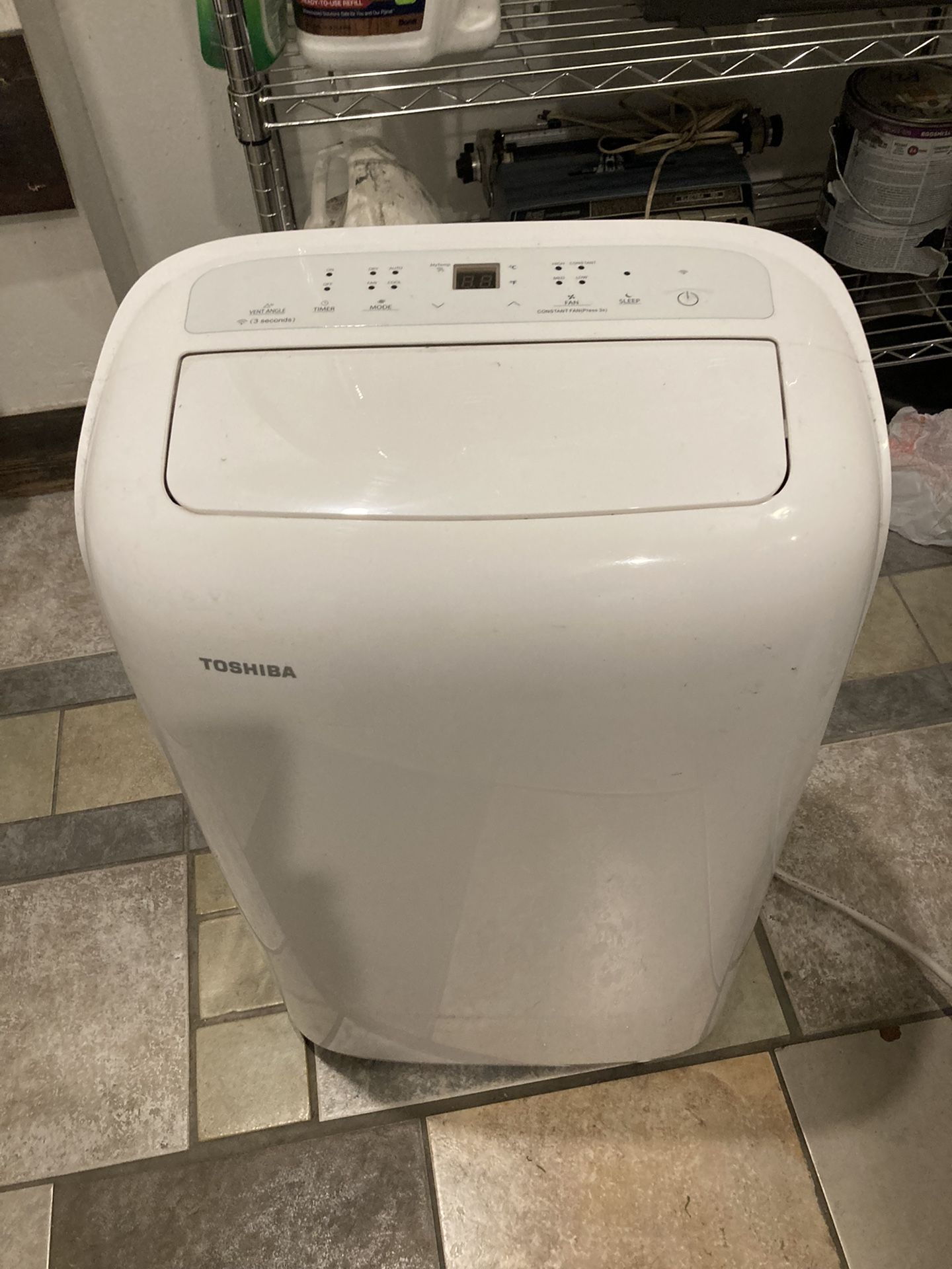 AC Unit Works Great