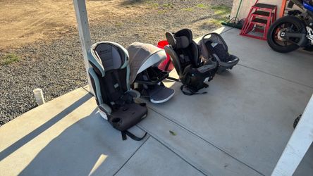 2 baby seats and 2 toddler seats(send offers)