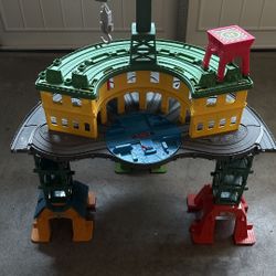 Fisher Price Thomas & Friends Large Super Station - USED 