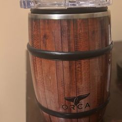 Generous Capacity: This Orca Double Barrel offers a substantial 24 fluid ounce capacity, doubling the size of the regular Barrel for increased beverag