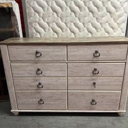 QUEEN BEDROOM SET 