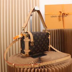 trunk handbag nicolas ghesquière(off)151