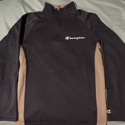 Champion & Old Navy Sweatshirt (Small)