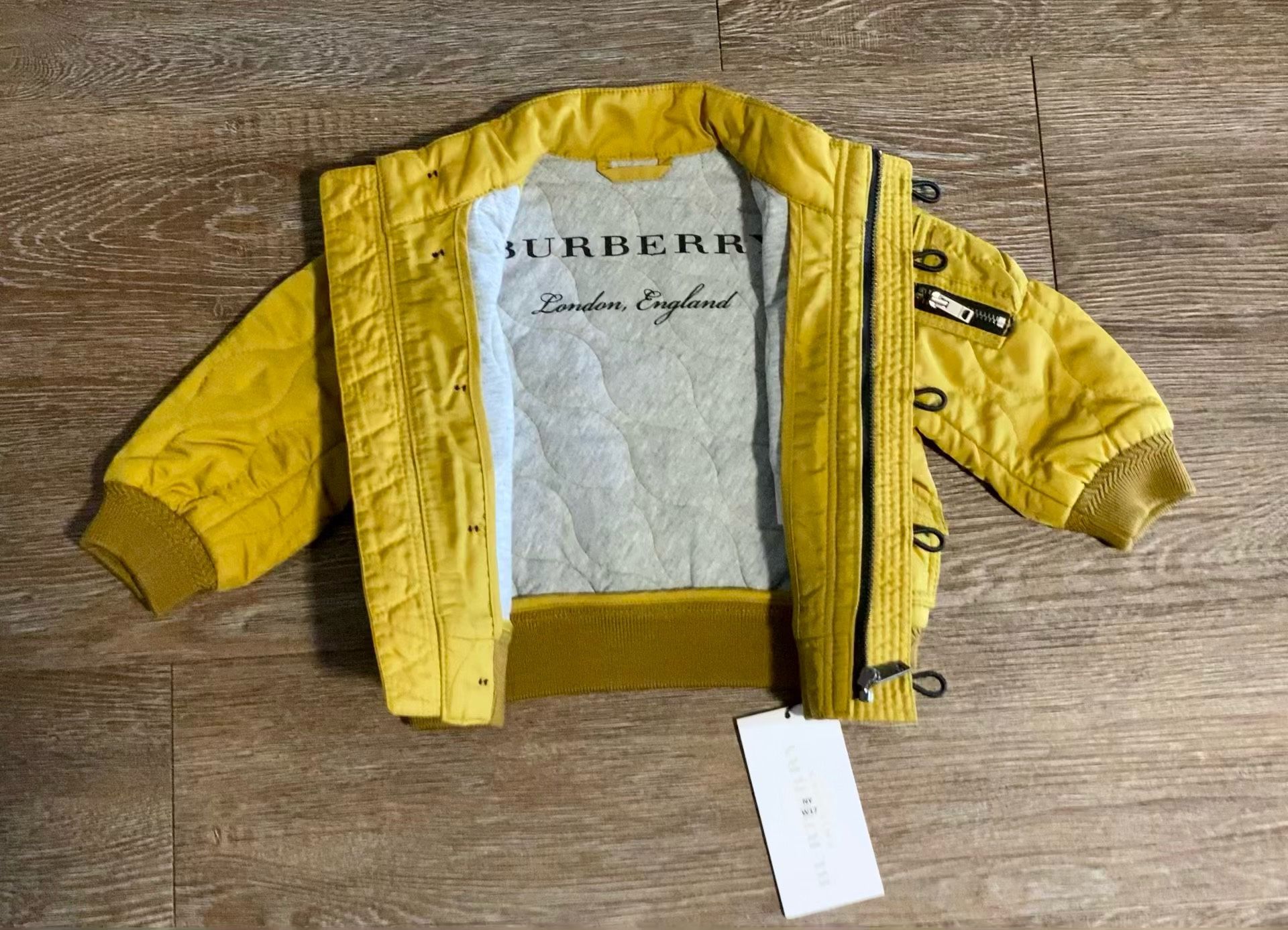 Burberry yellow unisex jacket 6-9 months NWT