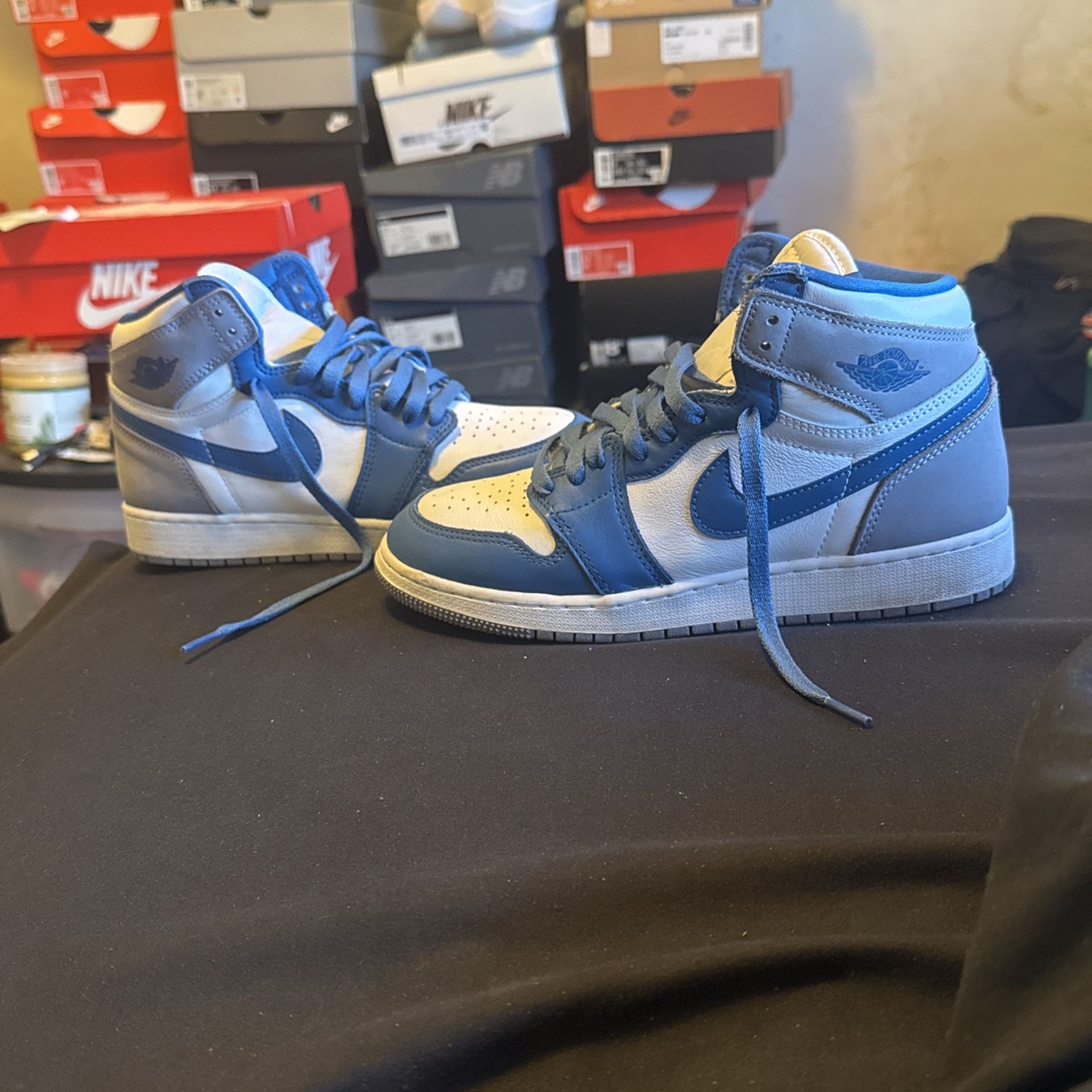 Air Jordan Retro 1 Sz 7