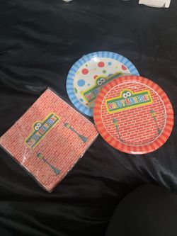 Sesame Street birthday plates and napkins
