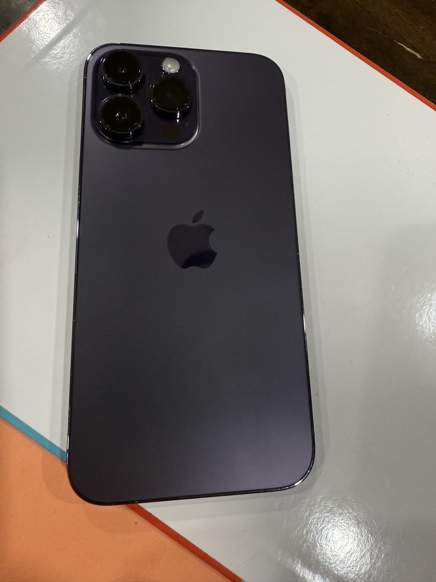 iPhone 14