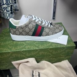 Gucci Sneakers 