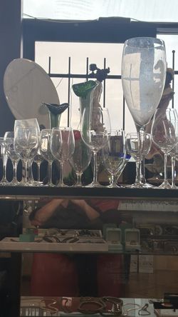 Assorted glassware