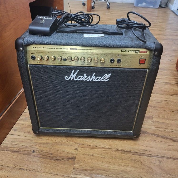 Marshall Amp Comes With Power Cable And Foot Switch (Tested)