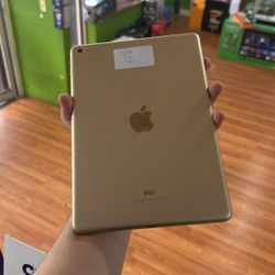 iPad 5th Generation Wifi Only 32GB Used 