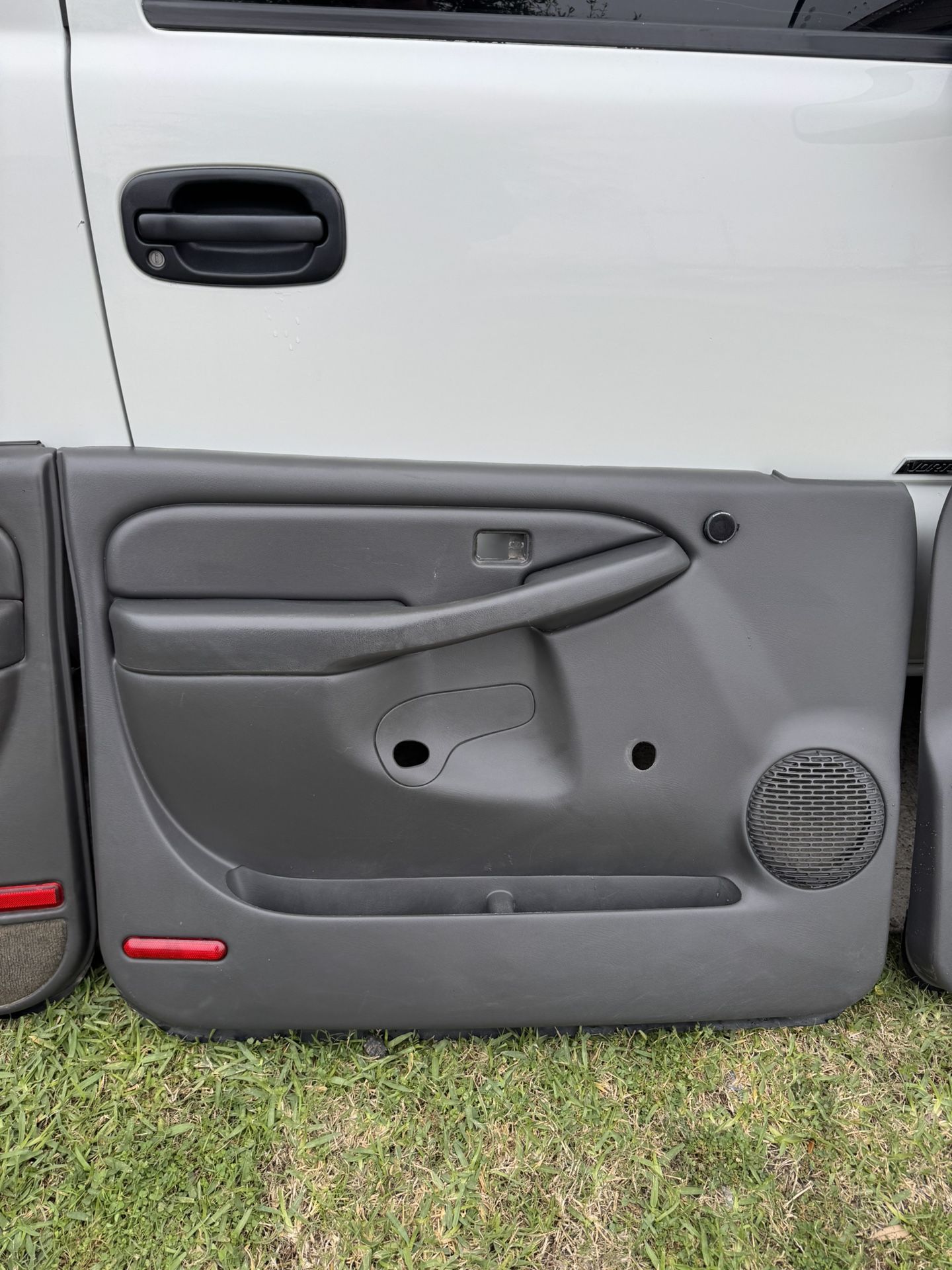 99-06 Silverado/sierra Door Panels