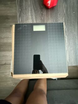 Electronic Bathroom Scale
