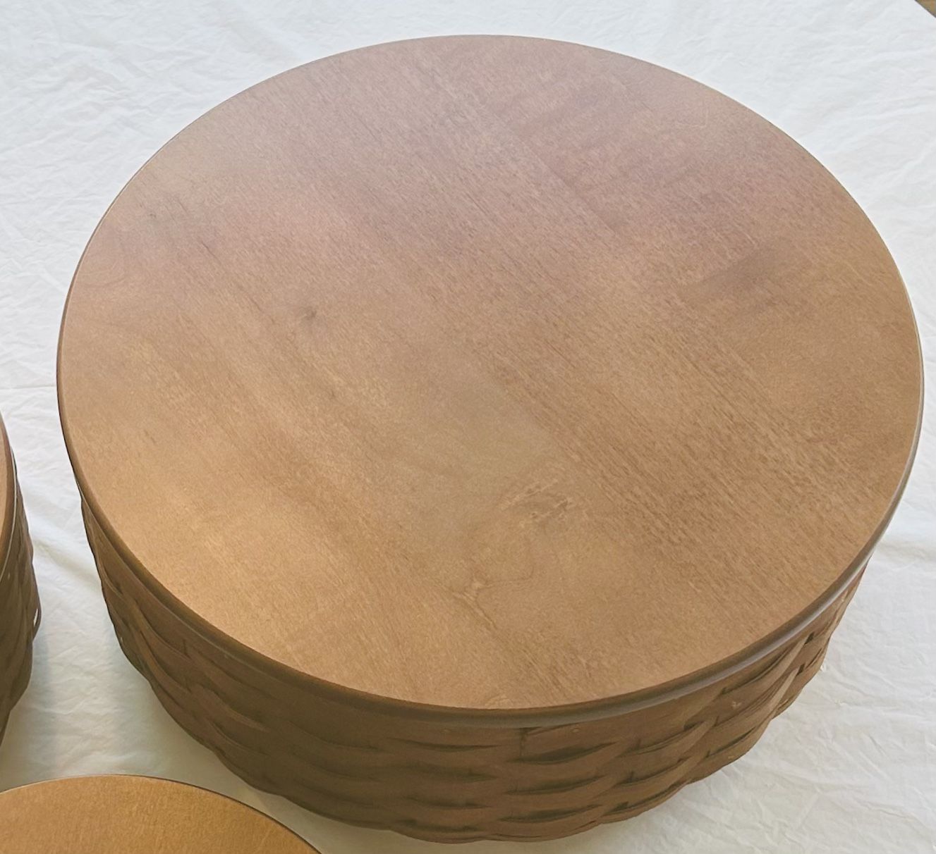 Longaberger 2007 Decorative Handmade 13” Round Keeping Basket w/ Longaberger Custom Made Wooden Lid, Plastic Basket Protector/Storage w/ Lid  - VGC