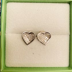 Heart diamond earrings