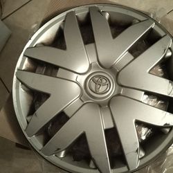  -2006 Toyota Sienna Hub cab