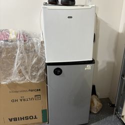 Mini Fridges: 40-100