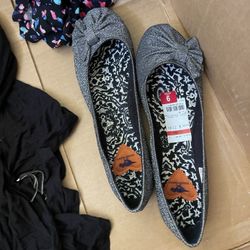 New $44 Flats Women Shoes 