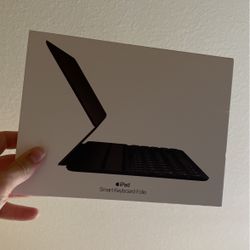 iPad Smart Keyboard Folio