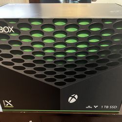 XBOX SERIES X BRAND NEW BOX NEVER OPENED