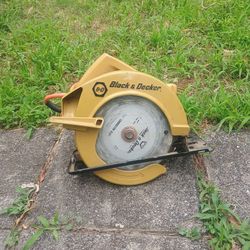 Black Decker Circular Saw 