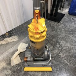 Dyson  Pls Do Not Ask For Cell# Or Code You Will Be Delited  By Offerup