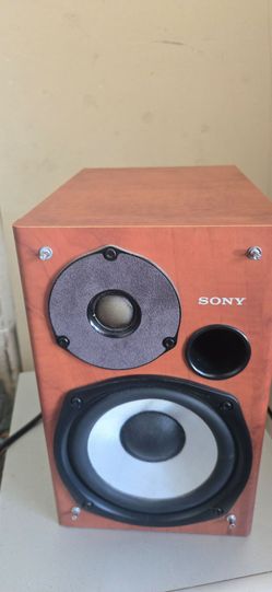 Sony Bookshelf Speaker Wood Cabinet